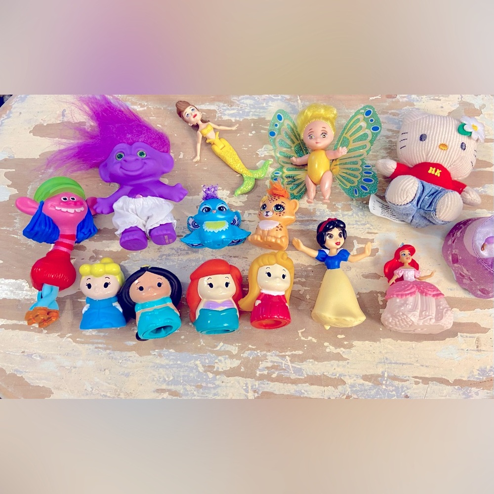 Mixed Kids Play Figure Lot- Trolls, Princess, Fairy, Hello Kitty